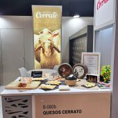 Quesos Cerrato presenta sus nuevas creaciones en la 37 feria de alimentación Anuga en Alemania