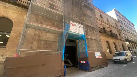Zona en la que se acomete la reparación Zona en la que se acomete la reparación