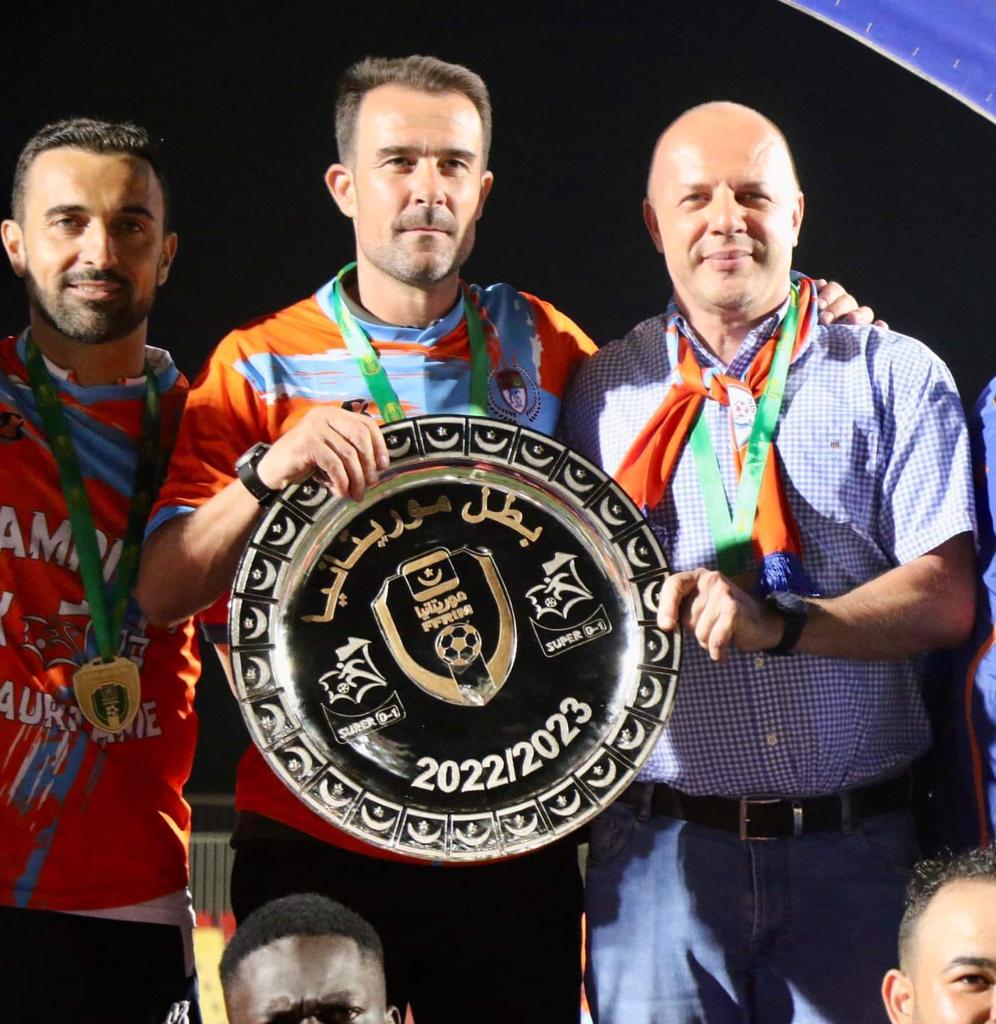 Cristian Bustos arranca con Mauritania el Campeonato Africano de Naciones: "El objetivo es intentar pasar a cuartos y a soñar" Cristian Bustos arranca con Mauritania el Campeonato Africano de Naciones: "El objetivo es intentar pasar a cuartos y a soñar"