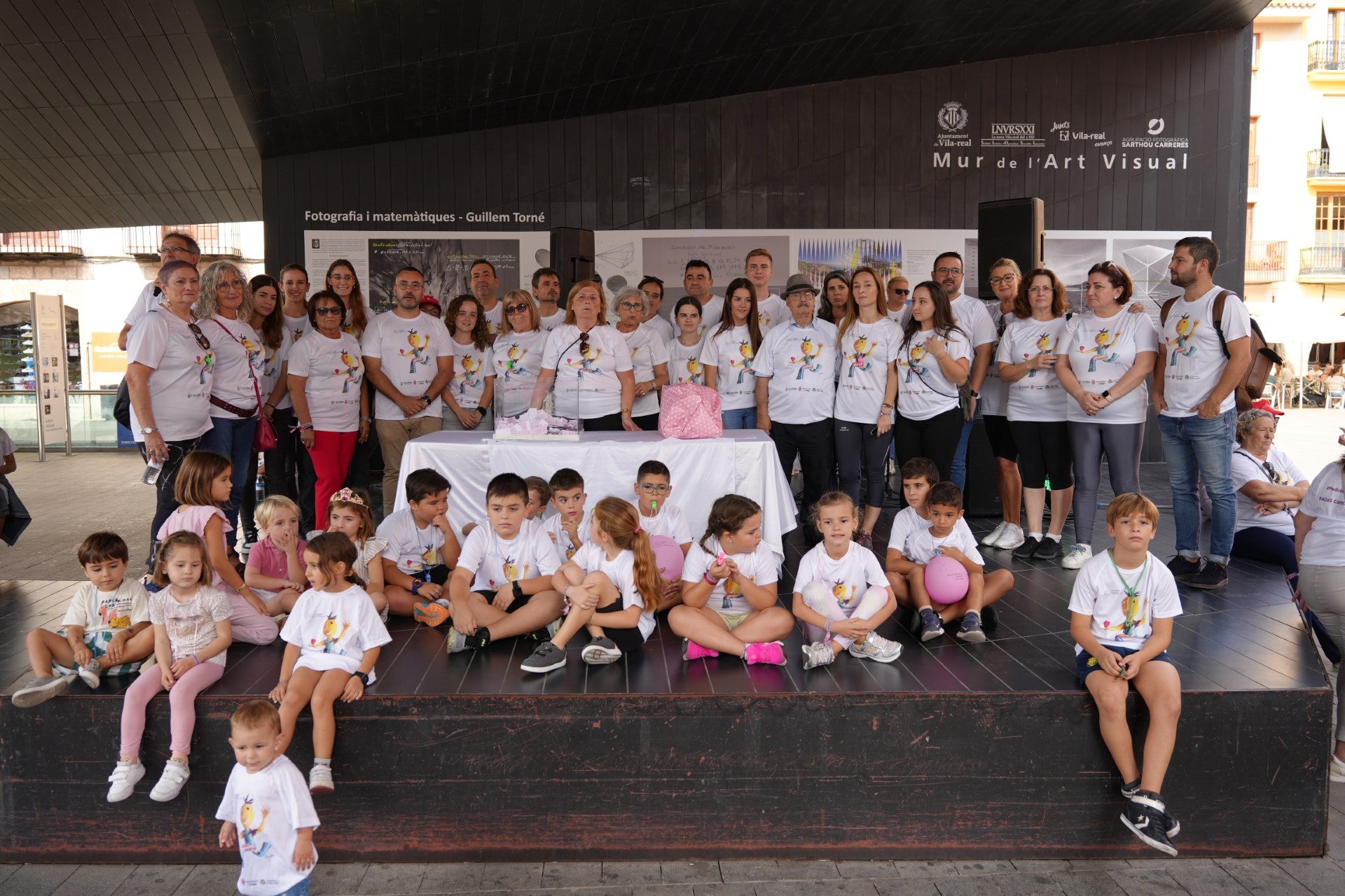 La Asociación Castellón Contra el Cáncer de Vila-real recuerda a la oncóloga Carmen Herrero en una marcha solidaria La Asociación Castellón Contra el Cáncer de Vila-real recuerda a la oncóloga Carmen Herrero en una marcha solidaria