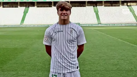 En directo: La descripción del cuerpo hallado en el tren coincide con la de Álvaro Prieto En directo: La descripción del cuerpo hallado en el tren coincide con la de Álvaro Prieto