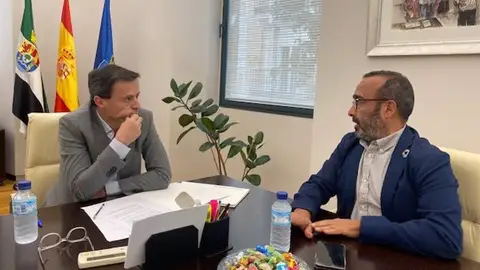 Los presidentes de las Diputaciones provinciales se reúnen este viernes con María Guardiola para impulsar la colaboración mútua Los presidentes de las Diputaciones provinciales se reúnen este viernes con María Guardiola para impulsar la colaboración mútua