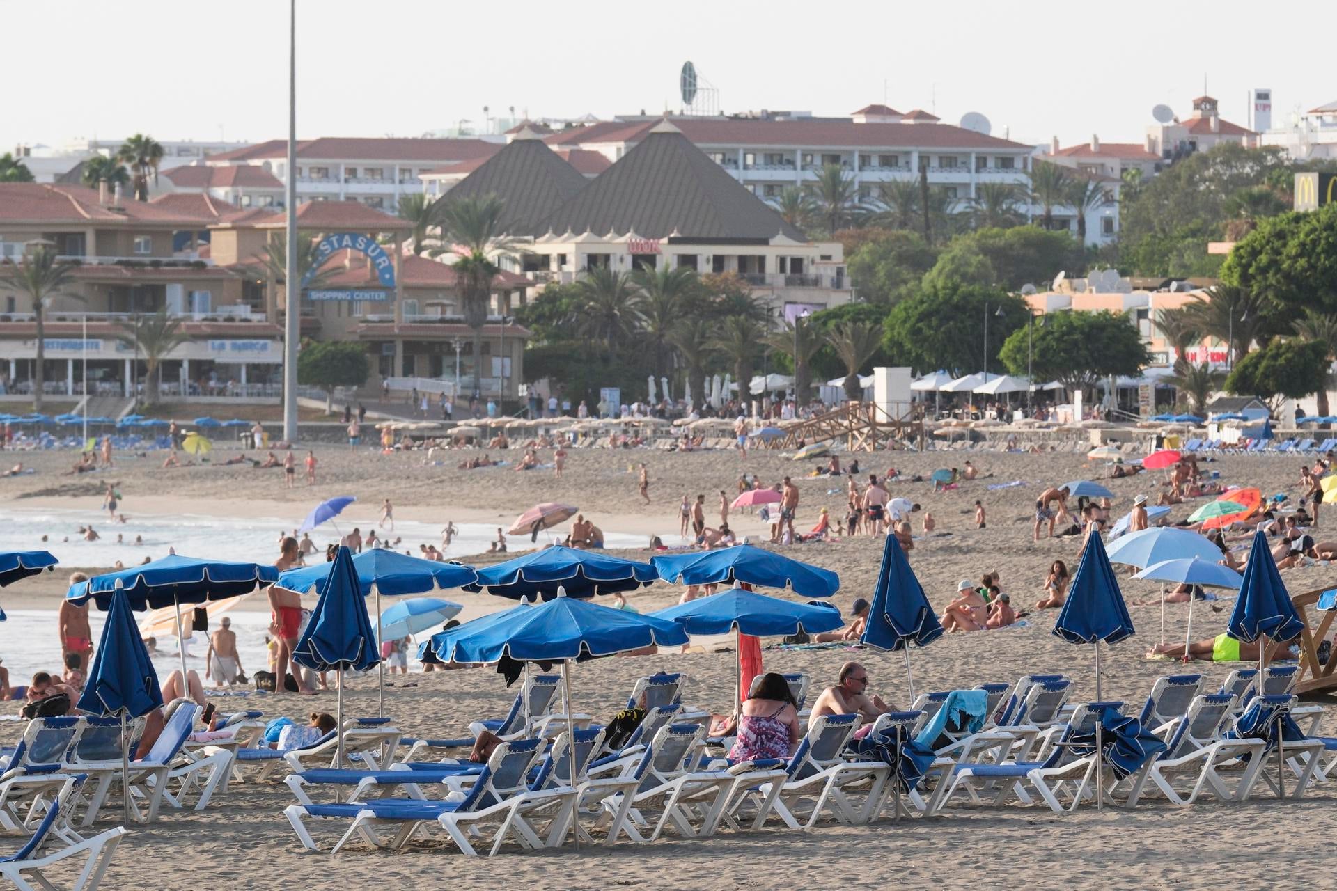La ola de calor que remite desde hoy es la más larga que ha sufrido Canarias en 60 años La ola de calor que remite desde hoy es la más larga que ha sufrido Canarias en 60 años