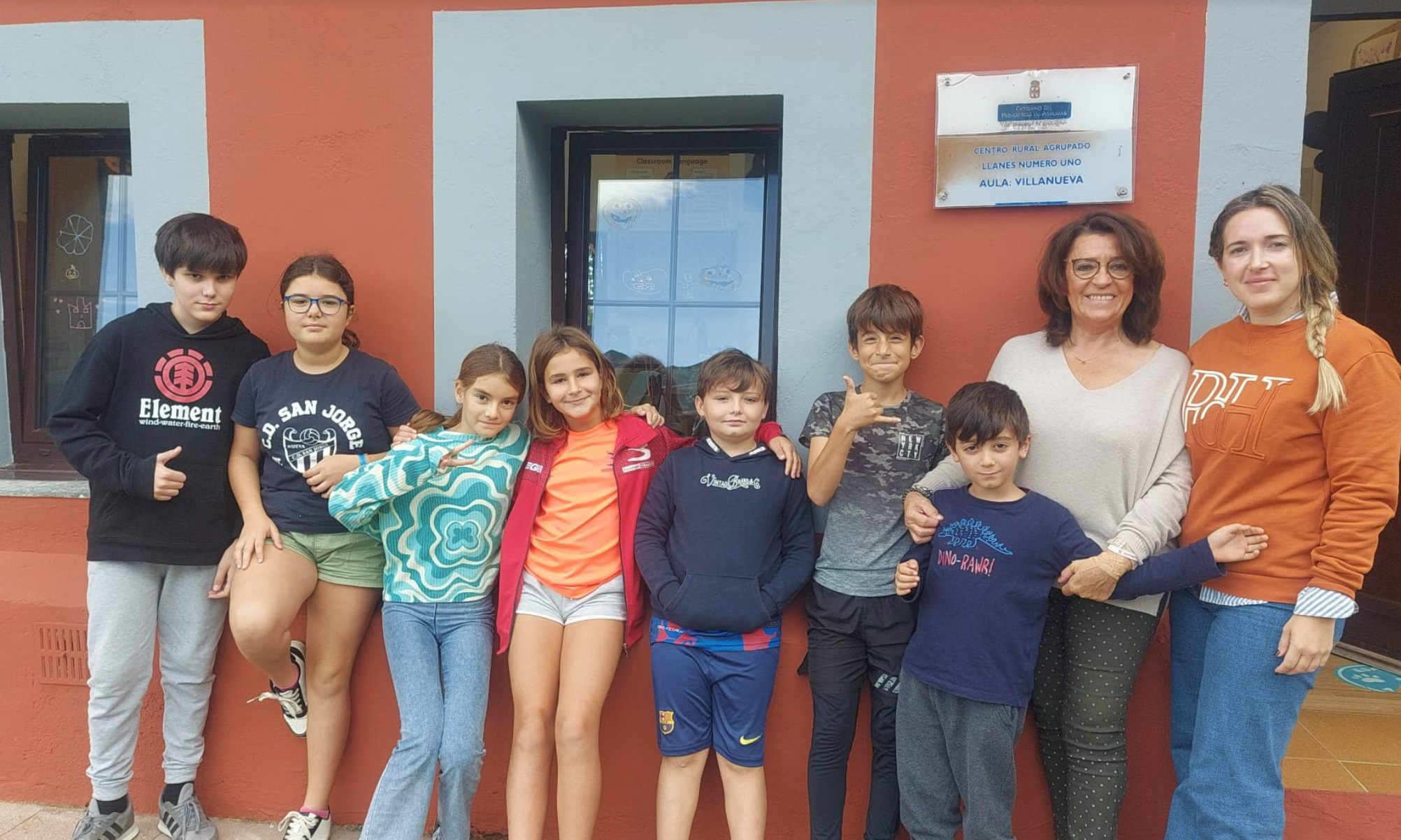 La concejala de Educación, Aurora Aguilar, visita las escuelas de Piñeres y Villanueva de Pría La concejala de Educación, Aurora Aguilar, visita las escuelas de Piñeres y Villanueva de Pría