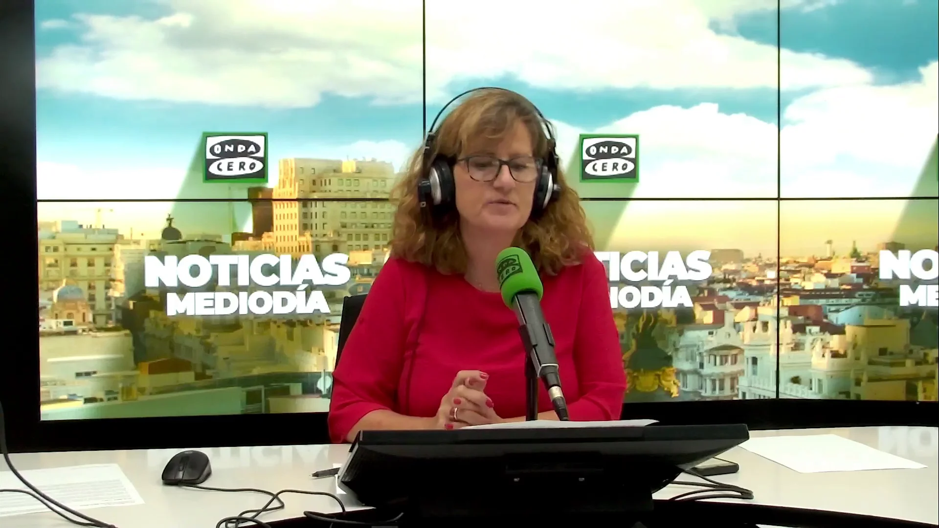 Elena Gijón: "Sánchez mantiene a Belarra en su cargo porque necesita sus votos para ser investido" Elena Gijón: "Sánchez mantiene a Belarra en su cargo porque necesita sus votos para ser investido"
