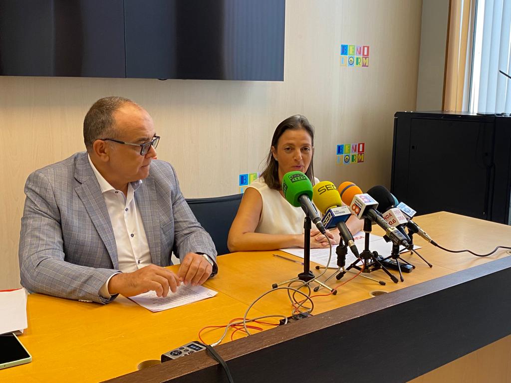 El PSOE acusa al PP de Benidorm de esperar a después de elecciones para subir el IBI y la basura El PSOE acusa al PP de Benidorm de esperar a después de elecciones para subir el IBI y la basura