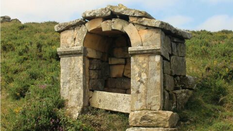 Libro Humilladeros y Santucos de Cantabria