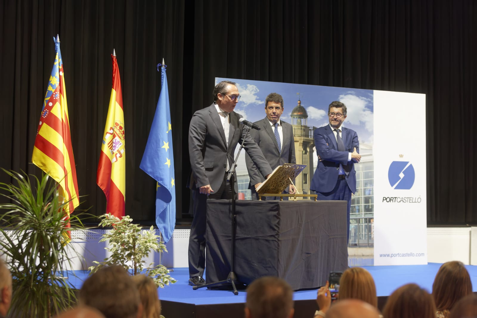 Ibáñez se marca como objetivo de PortCastelló crecer en tráficos marítimos y fortalecer la zona de concesiones Ibáñez se marca como objetivo de PortCastelló crecer en tráficos marítimos y fortalecer la zona de concesiones