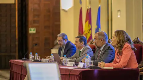 Garde critica la LOSU que pretende bajar la temporalidad del profesorado asociado Garde critica la LOSU que pretende bajar la temporalidad del profesorado asociado