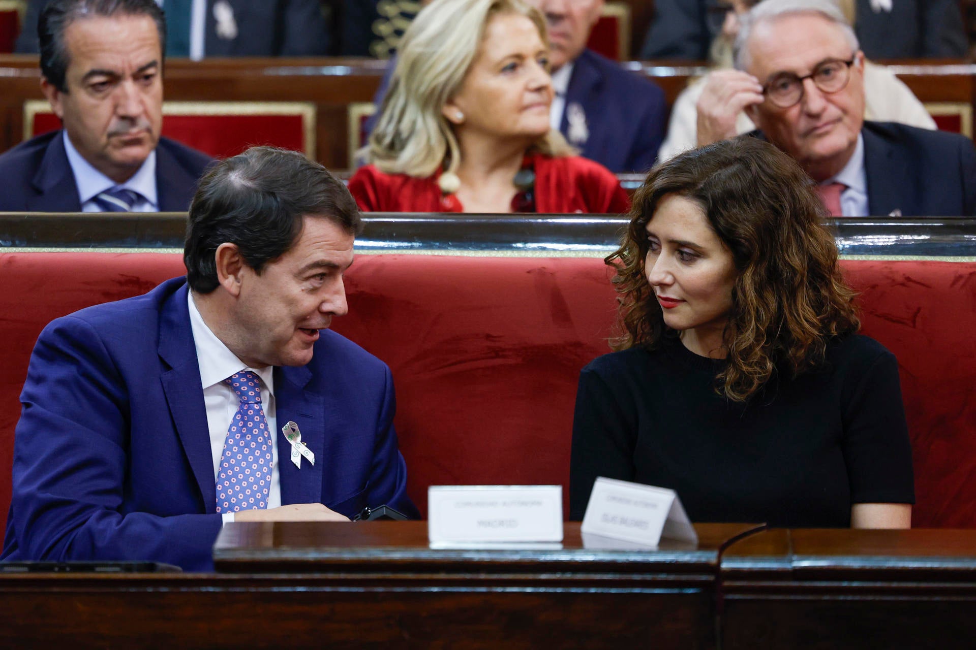 El PP se conjura en el Senado contra la amnistía: "Si esta indignidad triunfa, pronto no habrá españoles" El PP se conjura en el Senado contra la amnistía: "Si esta indignidad triunfa, pronto no habrá españoles"