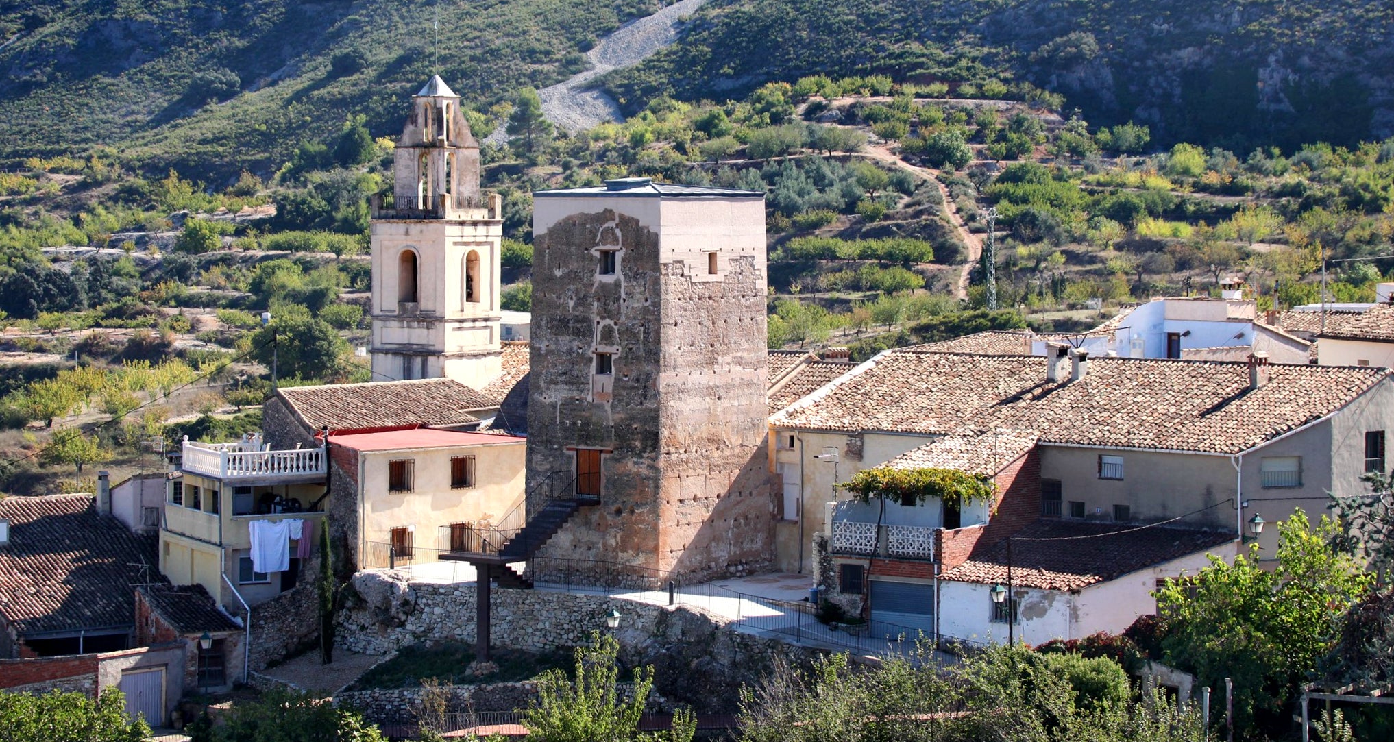 La Diputación destina 1,2 millones de euros a la rehabilitación de iglesias y monumentos de la provincia La Diputación destina 1,2 millones de euros a la rehabilitación de iglesias y monumentos de la provincia
