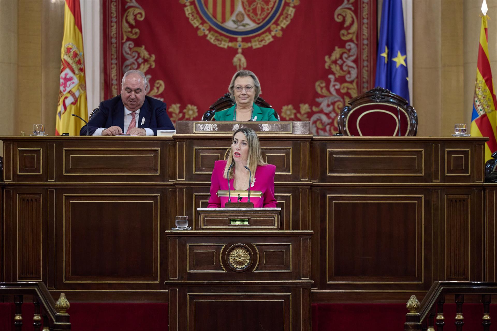 Guardiola contrapone en el Senado las prebendas al independentismo frente al abandono que sufre Extremadura Guardiola contrapone en el Senado las prebendas al independentismo frente al abandono que sufre Extremadura
