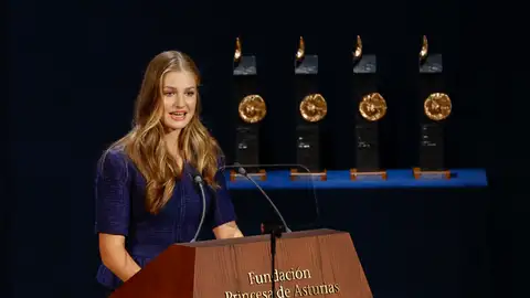 La princesa Leonor, durante su discurso en la gala de la 43º edición de los Premios Princesa de Asturias. La princesa Leonor, durante su discurso en la gala de la 43º edición de los Premios Princesa de Asturias.