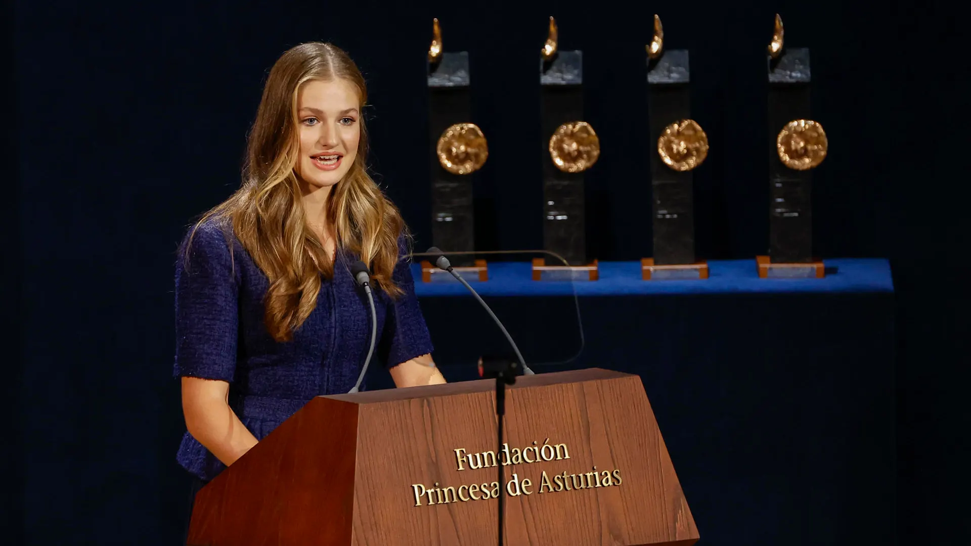 La princesa Leonor, durante su discurso en la gala de la 43º edición de los Premios Princesa de Asturias. La princesa Leonor, durante su discurso en la gala de la 43º edición de los Premios Princesa de Asturias.