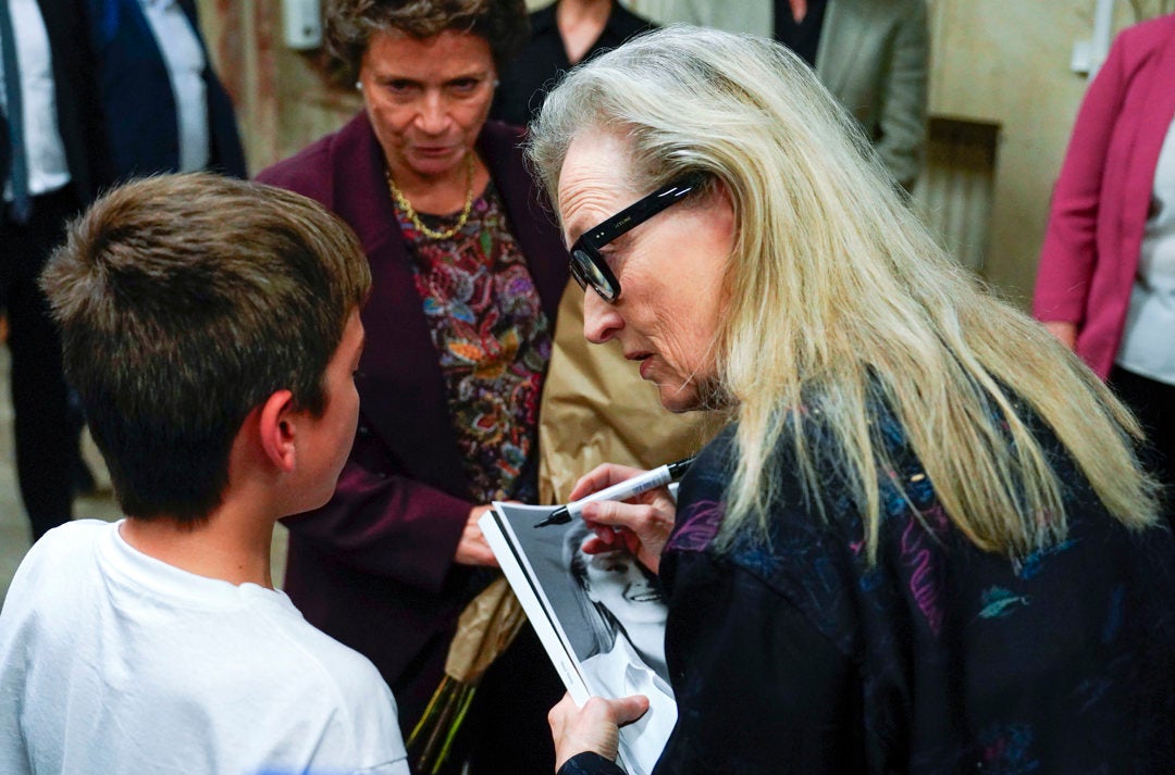 La emoción de Juan, el niño de 10 años que rompió en lágrimas al conocer a Meryl Streep La emoción de Juan, el niño de 10 años que rompió en lágrimas al conocer a Meryl Streep