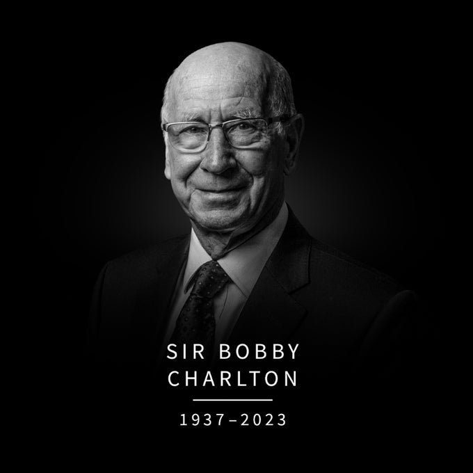 Muere a los 86 años Bobby Charlton, leyenda del fútbol inglés Muere a los 86 años Bobby Charlton, leyenda del fútbol inglés