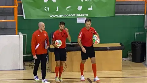 Equipo arbitral del Unionistas - Melistar Melilla de los 1/32 de final de la Copa del Rey, celebrados este miércoles Equipo arbitral del Unionistas - Melistar Melilla de los 1/32 de final de la Copa del Rey, celebrados este miércoles