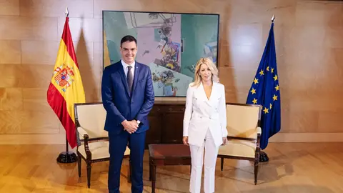 Imagen de archivo de Pedro Sánchez y Yolanda Díaz PSOE y Sumar encaran la recta final de octubre con la reducción de jornada como principal discordancia en la negociación