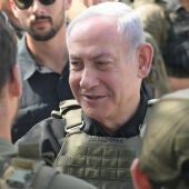El primer ministro israelí, Benjamín Netanyahu, visita a las tropas desplegadas en Líbano