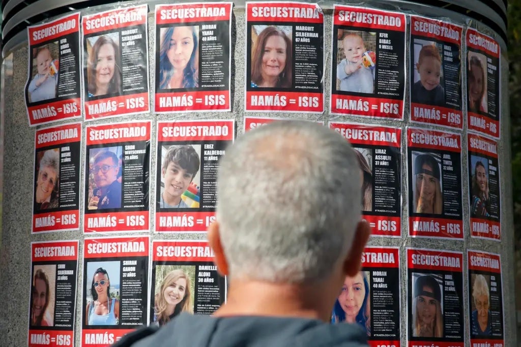 Hamás anuncia la liberación de dos rehenes por motivos de "enfermedad" Hamás anuncia la liberación de dos rehenes por motivos de "enfermedad"