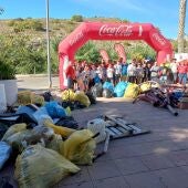 Voluntarios recogen más de 600 kilos de residuos de la Playa del Torres de La Vila