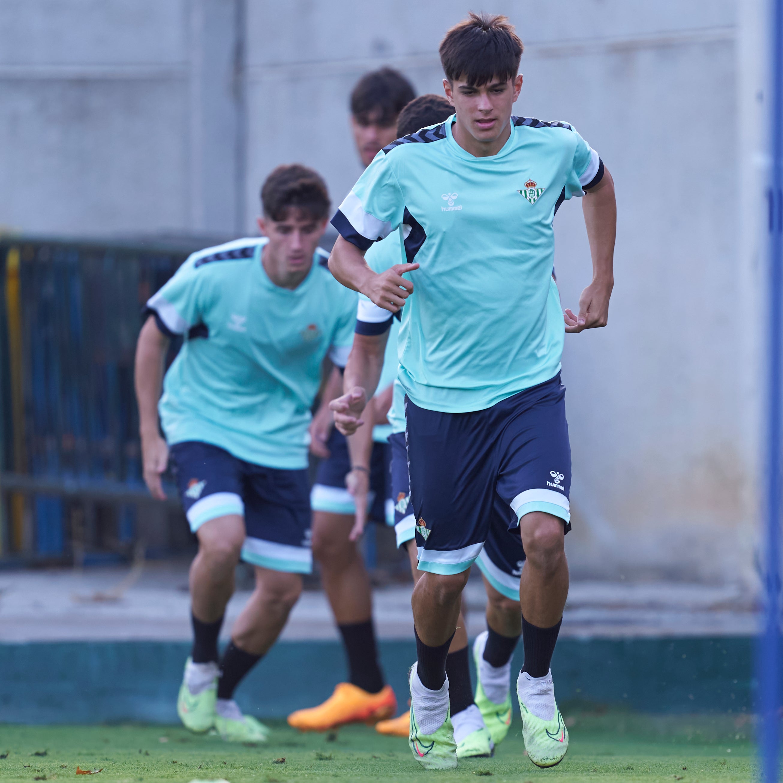 Otro obstáculo para el Betis: Dani Pérez se rompe el cruzado Otro obstáculo para el Betis: Dani Pérez se rompe el cruzado