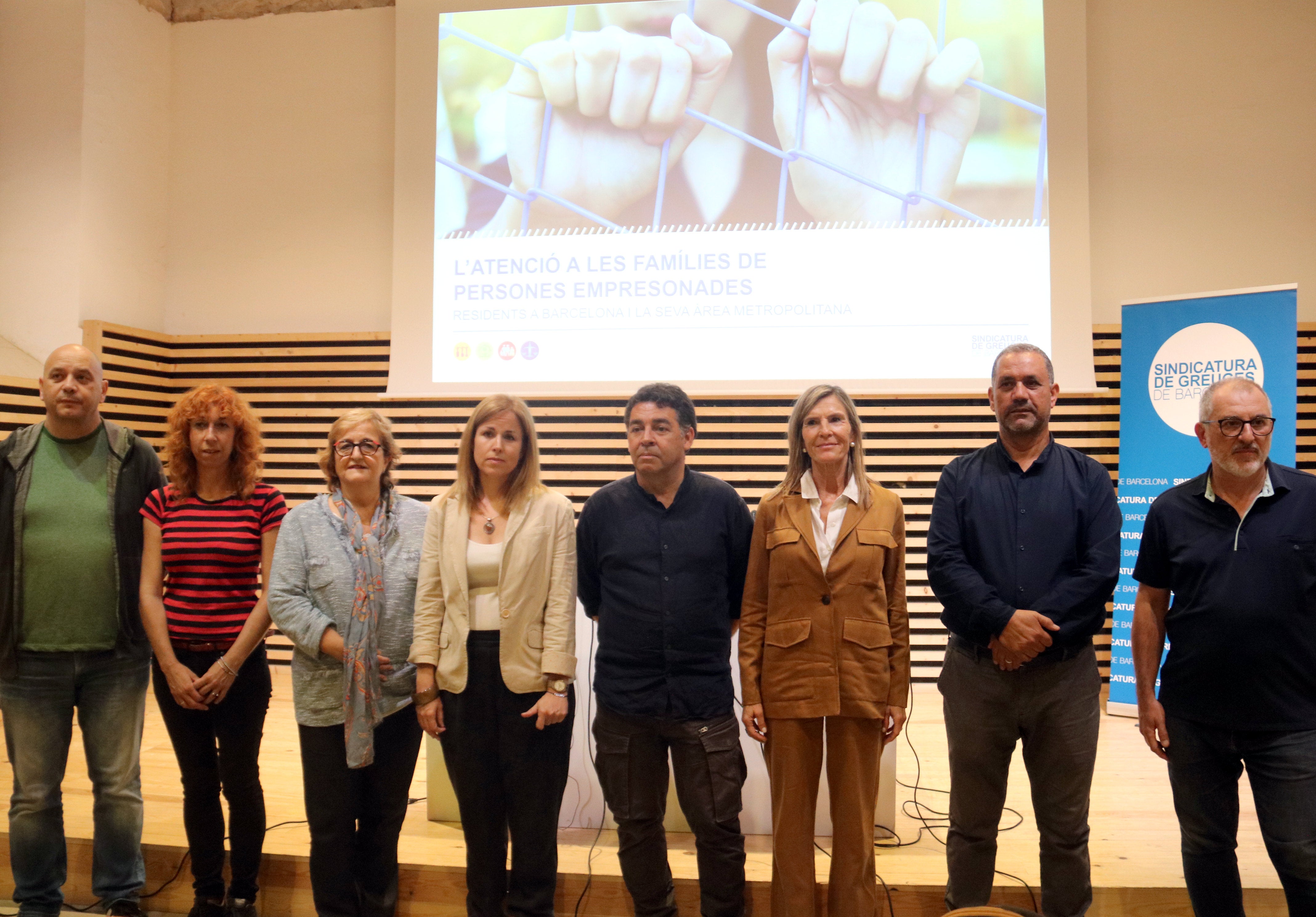 Els síndics alerten que els familiars dels presos pateixen un oblit i invisibilització per part de les administracions públiques Els síndics alerten que els familiars dels presos pateixen un oblit i invisibilització per part de les administracions públiques