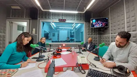 El gobierno local y el PSOE se muestra "decepcionado" con el presupuesto de la Xunta para Santiago mientras el PP señala que es la mayor inversión en la historia de la ciudad El gobierno local y el PSOE se muestra "decepcionado" con el presupuesto de la Xunta para Santiago mientras el PP señala que es la mayor inversión en la historia de la ciudad