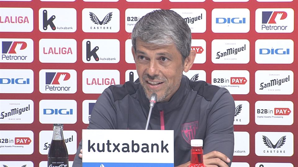 Ellas Juegan 07X07: David Aznar: "El Barça no tiene que ser un rival, tiene que ser un referente para todos" Ellas Juegan 07X07: David Aznar: "El Barça no tiene que ser un rival, tiene que ser un referente para todos"
