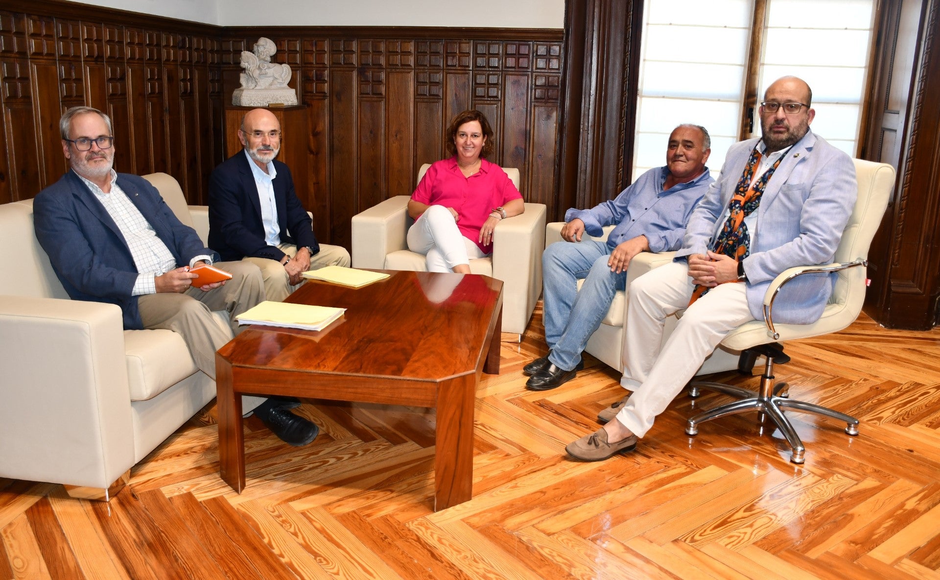 Preparan el centenario de Juan Ávarez de Castro Preparan el centenario de Juan Ávarez de Castro