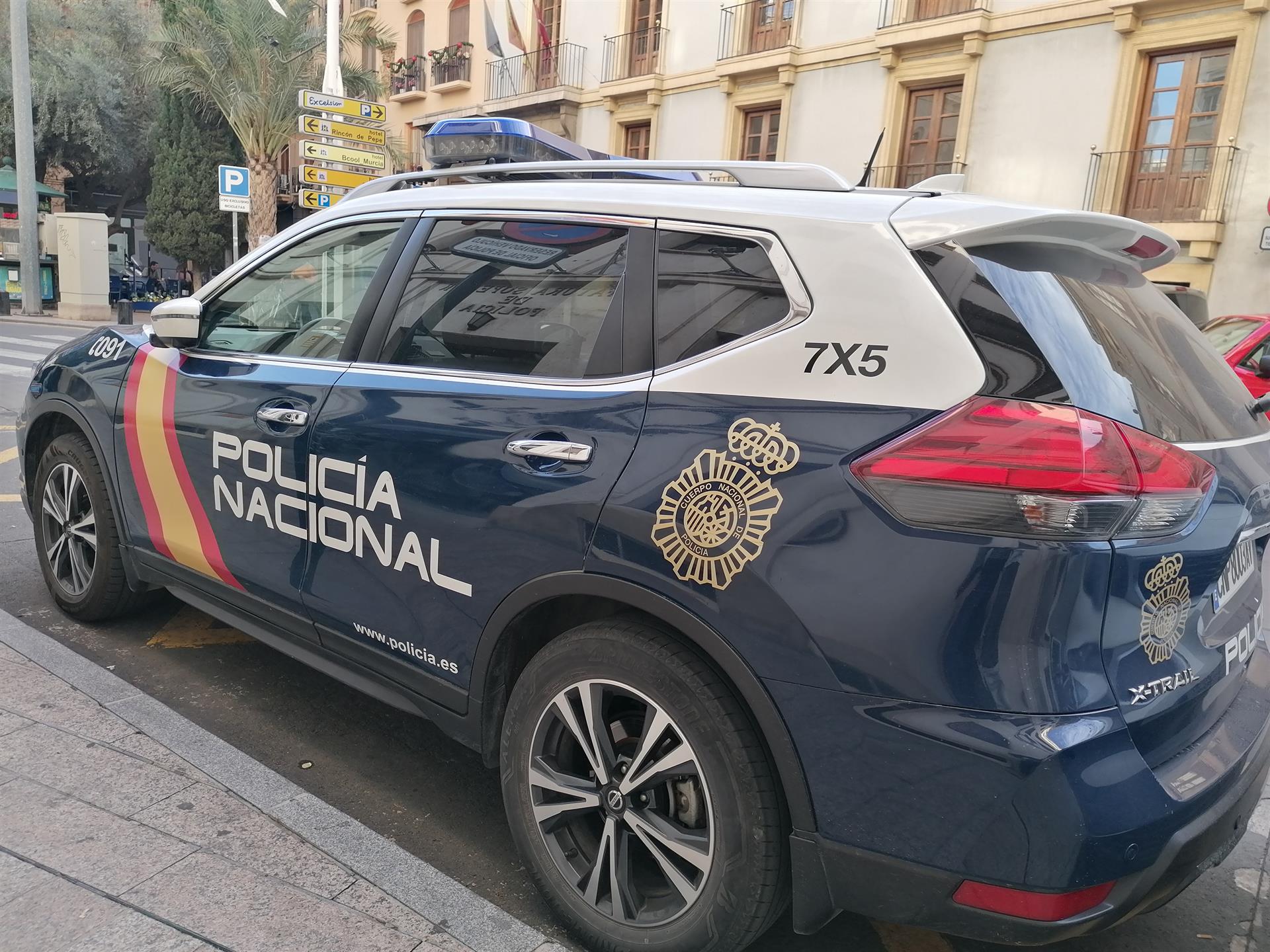 Detenida una banda criminal que asaltó una empresa de golosinas en Molina de Segura Detenida una banda criminal que asaltó una empresa de golosinas en Molina de Segura
