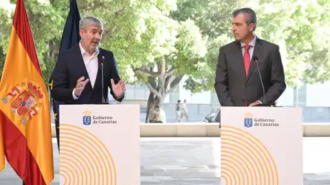 Fernando Clavijo y Manuel Domínguez Clavijo valora 100 días