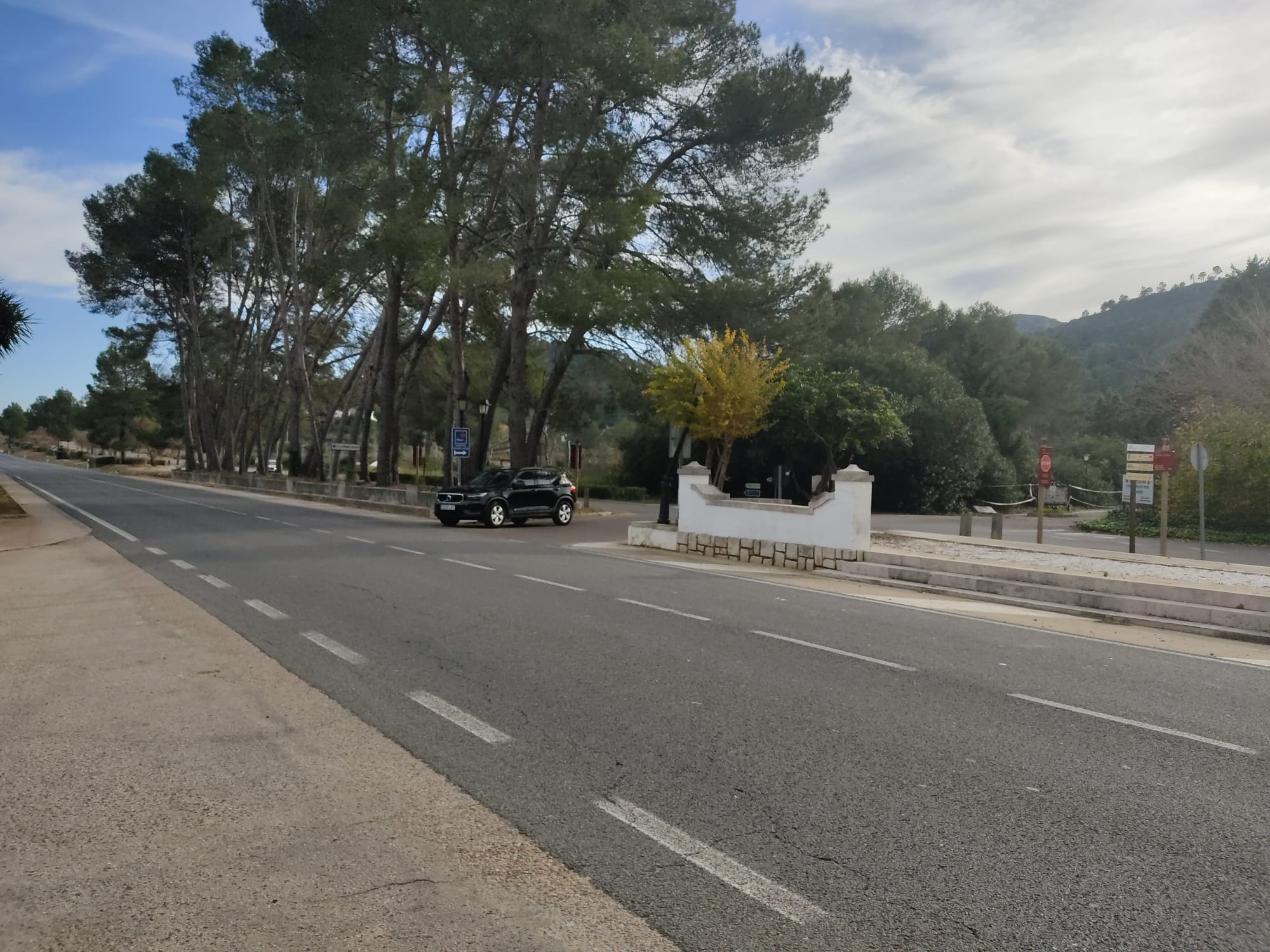 La rotonda que mejorará la seguridad en la CV-50 a su paso por la Barraca arrancará tras el verano La rotonda que mejorará la seguridad en la CV-50 a su paso por la Barraca arrancará tras el verano