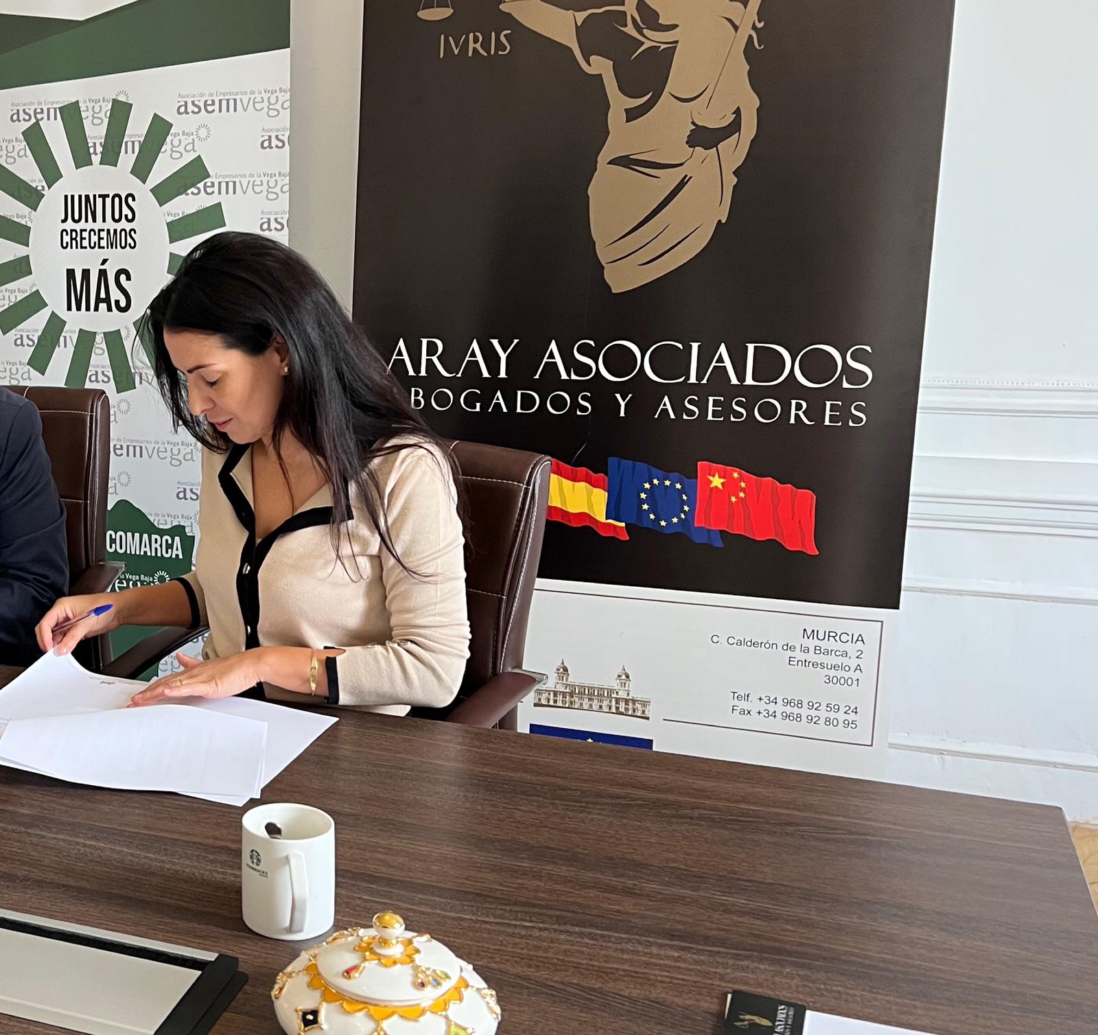 Verónica Salvador: "El departamento laboral es el gran olvidado de la empresa, sin embargo es vital que funcione bien" Verónica Salvador: "El departamento laboral es el gran olvidado de la empresa, sin embargo es vital que funcione bien"