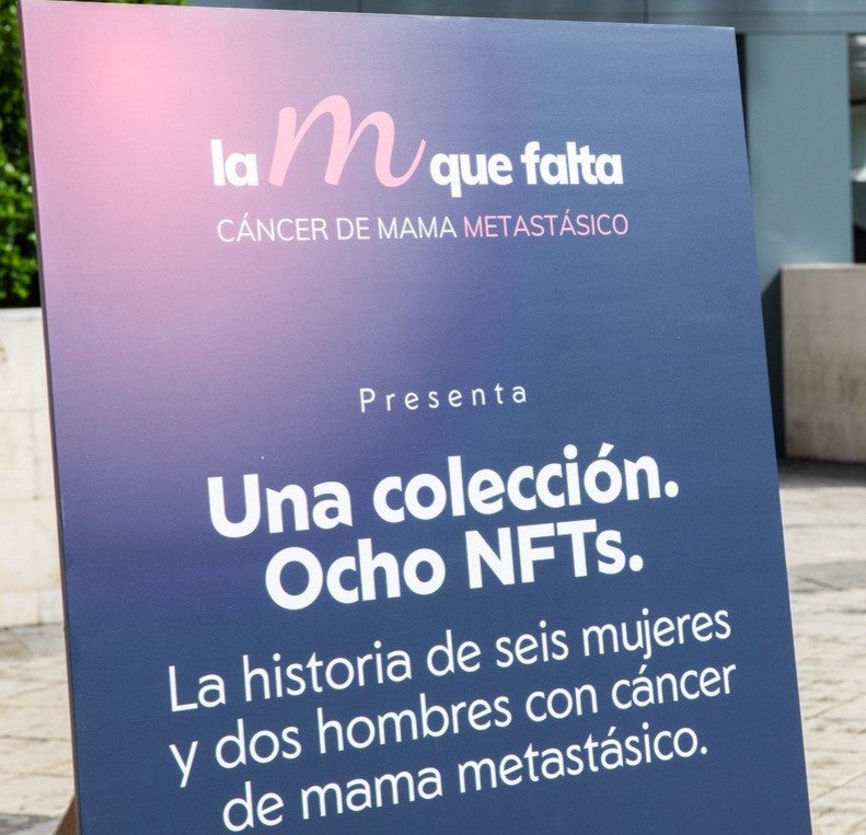 "#LaMquefalta" llega al Hospital Clínico "#LaMquefalta" llega al Hospital Clínico