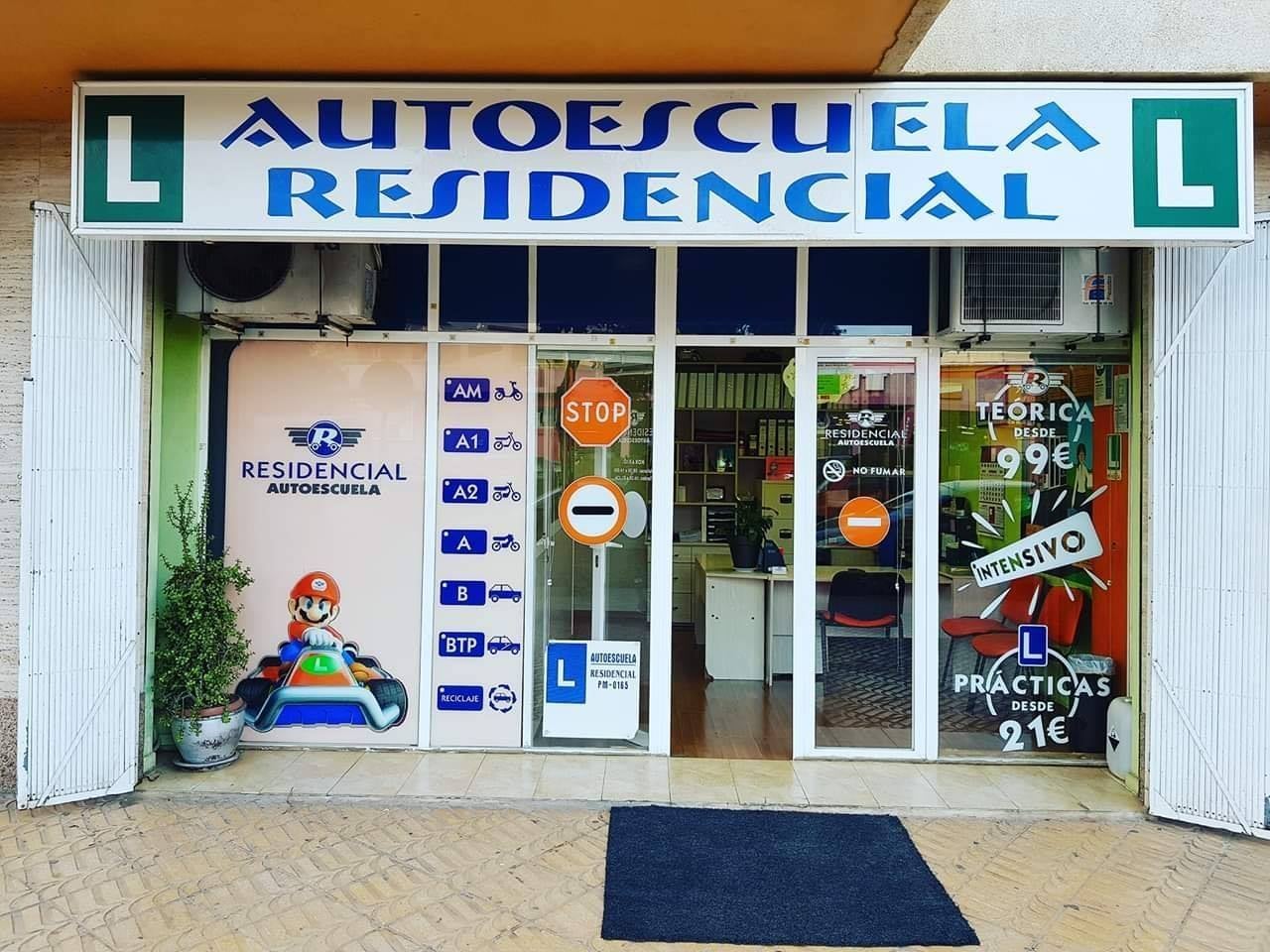 La baja de un examinador de la DGT vuelve a dejar a los ibicencos sin exámenes de conducir La baja de un examinador de la DGT vuelve a dejar a los ibicencos sin exámenes de conducir