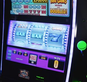 Consideran que las "tragaperras" deber&iacute;an limitarse a los salones de juego