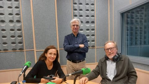 Carmen Mota, Pedro Mombiedro y Vicente P&eacute;rez Hontecillas