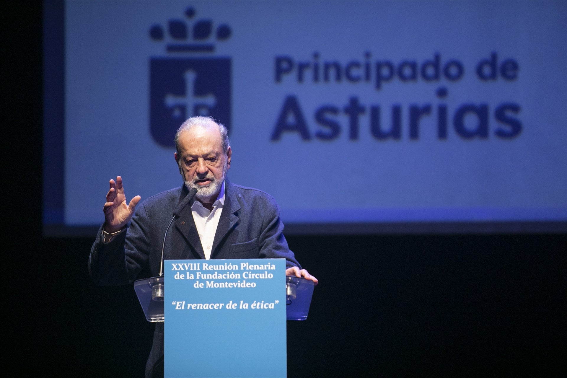 El empresario Carlos Slim pide jornadas de 12 horas tres días a la semana y retrasar la jubilación hasta los 75 años El empresario Carlos Slim pide jornadas de 12 horas tres días a la semana y retrasar la jubilación hasta los 75 años