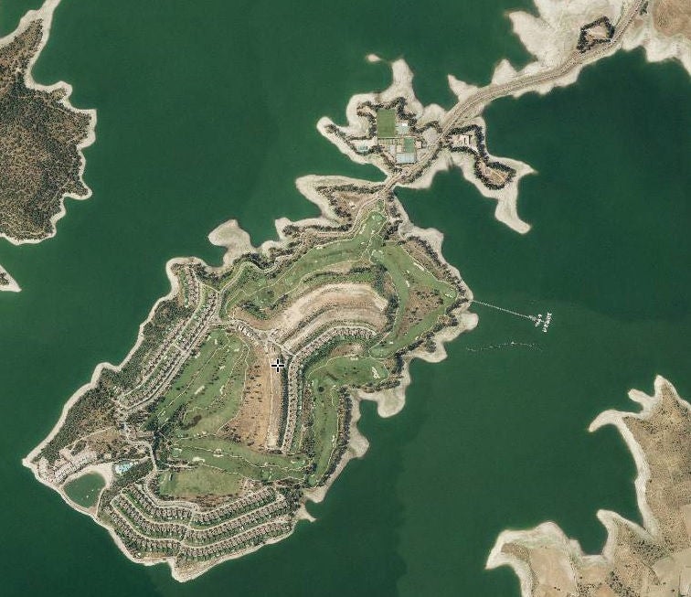 La Junta continuará con la vía judicial y recurrirá al Supremo la demolición parcial del resort Isla de Valdecañas La Junta continuará con la vía judicial y recurrirá al Supremo la demolición parcial del resort Isla de Valdecañas