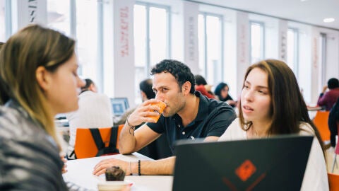 EAE Business School Barcelona ofrece cursos para que la transformación digital sea una realidad.