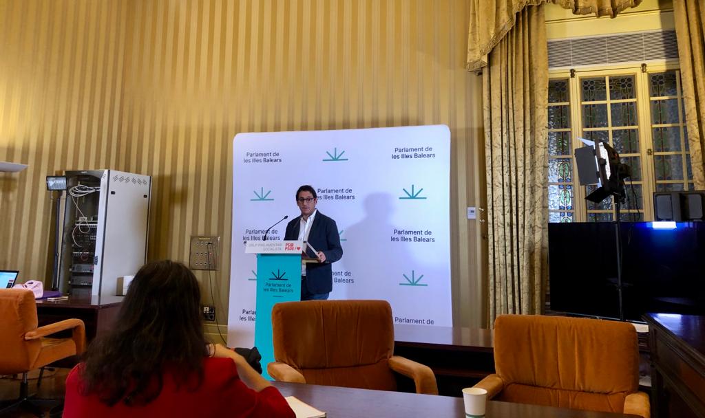 La sede del STEI amanece con pintadas y la izquierda acusa a PP y Vox de ser los responsables La sede del STEI amanece con pintadas y la izquierda acusa a PP y Vox de ser los responsables