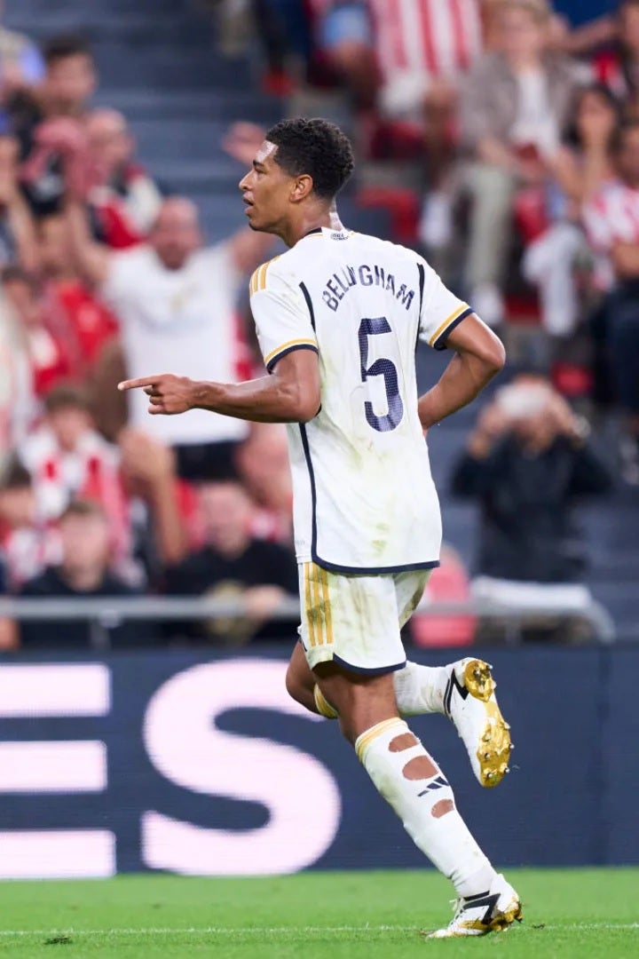 Los agujeros de Bellingham en las medias: el motivo que hay detrás de esta práctica Los agujeros de Bellingham en las medias: el motivo que hay detrás de esta práctica