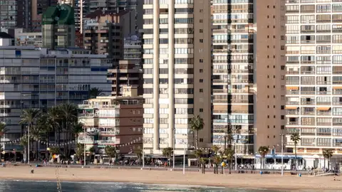 Obras en el paseo de la Playa de Levante de Benidorm Obras en el paseo de la Playa de Levante de Benidorm