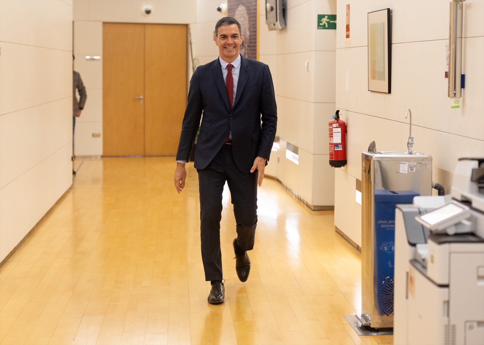 Sánchez defiende sus acuerdos de investidura en el Comité Federal ante las críticas internas por la amnistía y otras exigencias Sánchez defiende sus acuerdos de investidura en el Comité Federal ante las críticas internas por la amnistía y otras exigencias