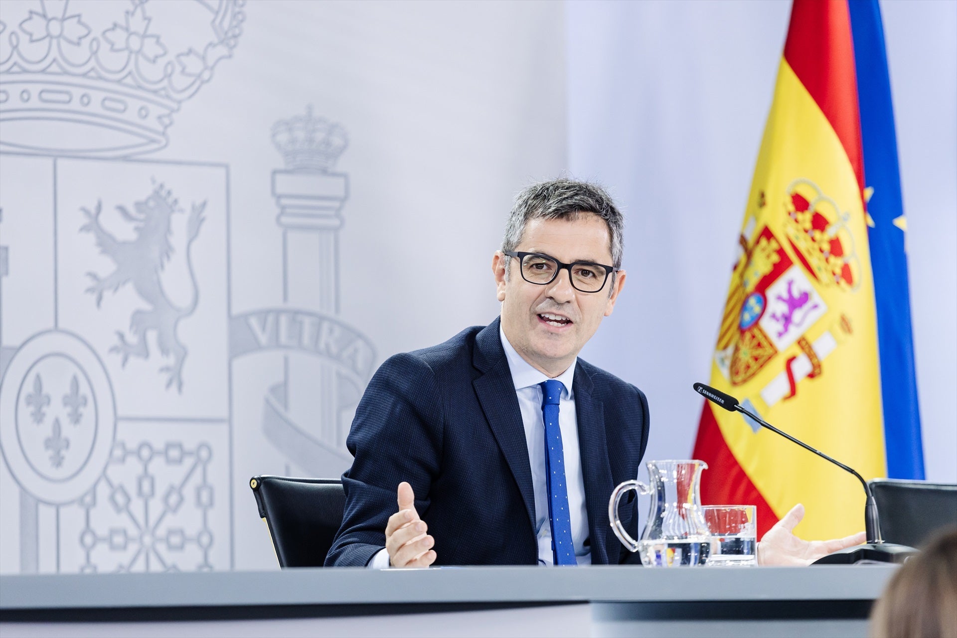 Aragonès avisa a Bolaños de que la negociación para la investidura está "encallada" y que "los plazos se agotan" Aragonès avisa a Bolaños de que la negociación para la investidura está "encallada" y que "los plazos se agotan"