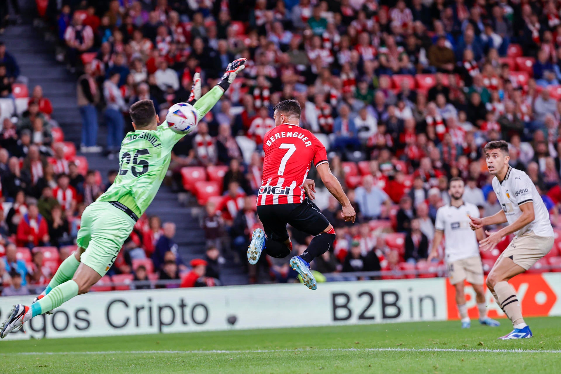 Berenguer rescata sobre la hora un punto para el Athletic Berenguer rescata sobre la hora un punto para el Athletic