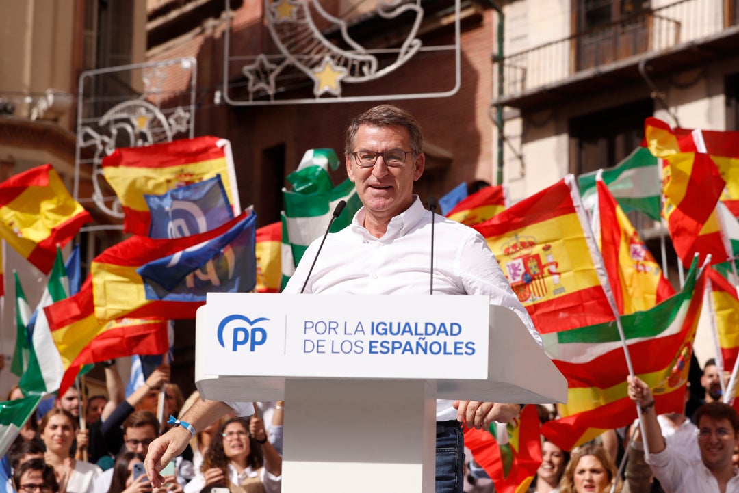 Feijóo pide convocar elecciones y critica a Sánchez: "De tu necesidad, un problema para los españoles Feijóo pide convocar elecciones y critica a Sánchez: "De tu necesidad, un problema para los españoles