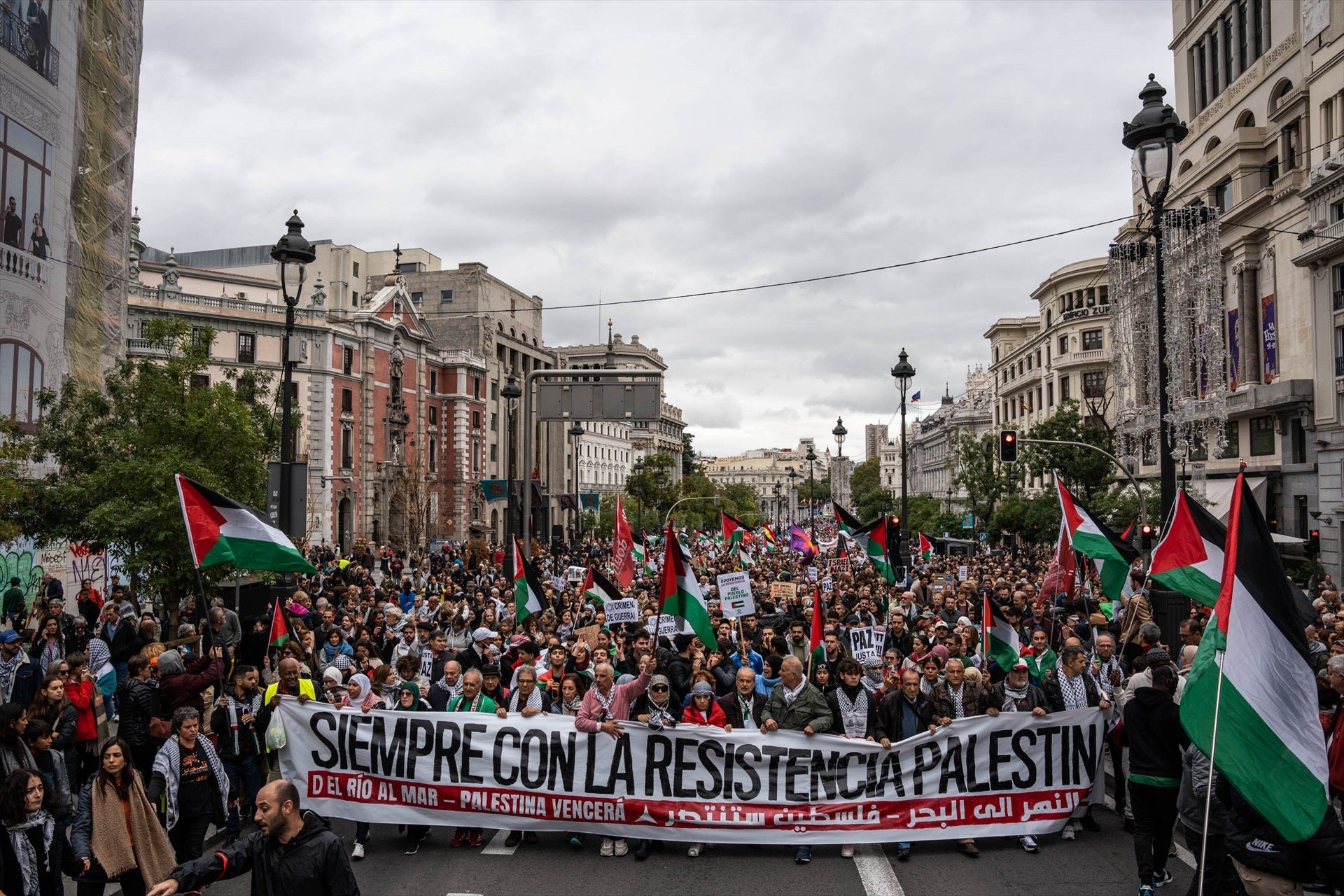 Nuevo manifiesto en España contra la guerra: "La única esperanza para pararla es la gente" Nuevo manifiesto en España contra la guerra: "La única esperanza para pararla es la gente"