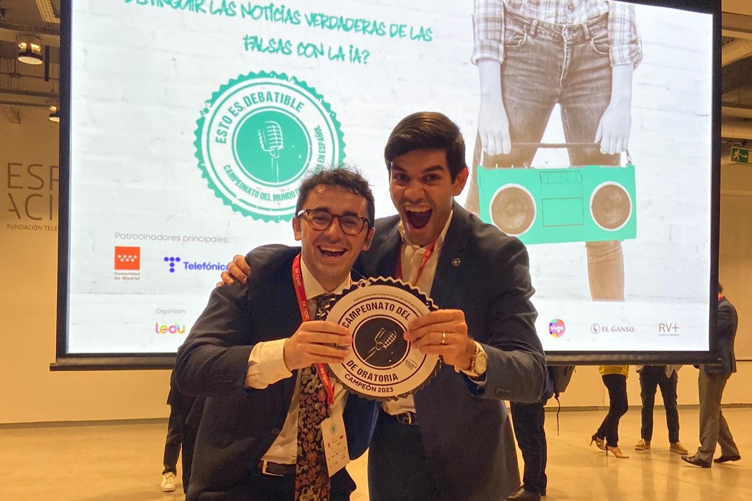 Tomás Aparicio, el joven de veintidós años que es campeón del mundo de oratoria Tomás Aparicio, el joven de veintidós años que es campeón del mundo de oratoria
